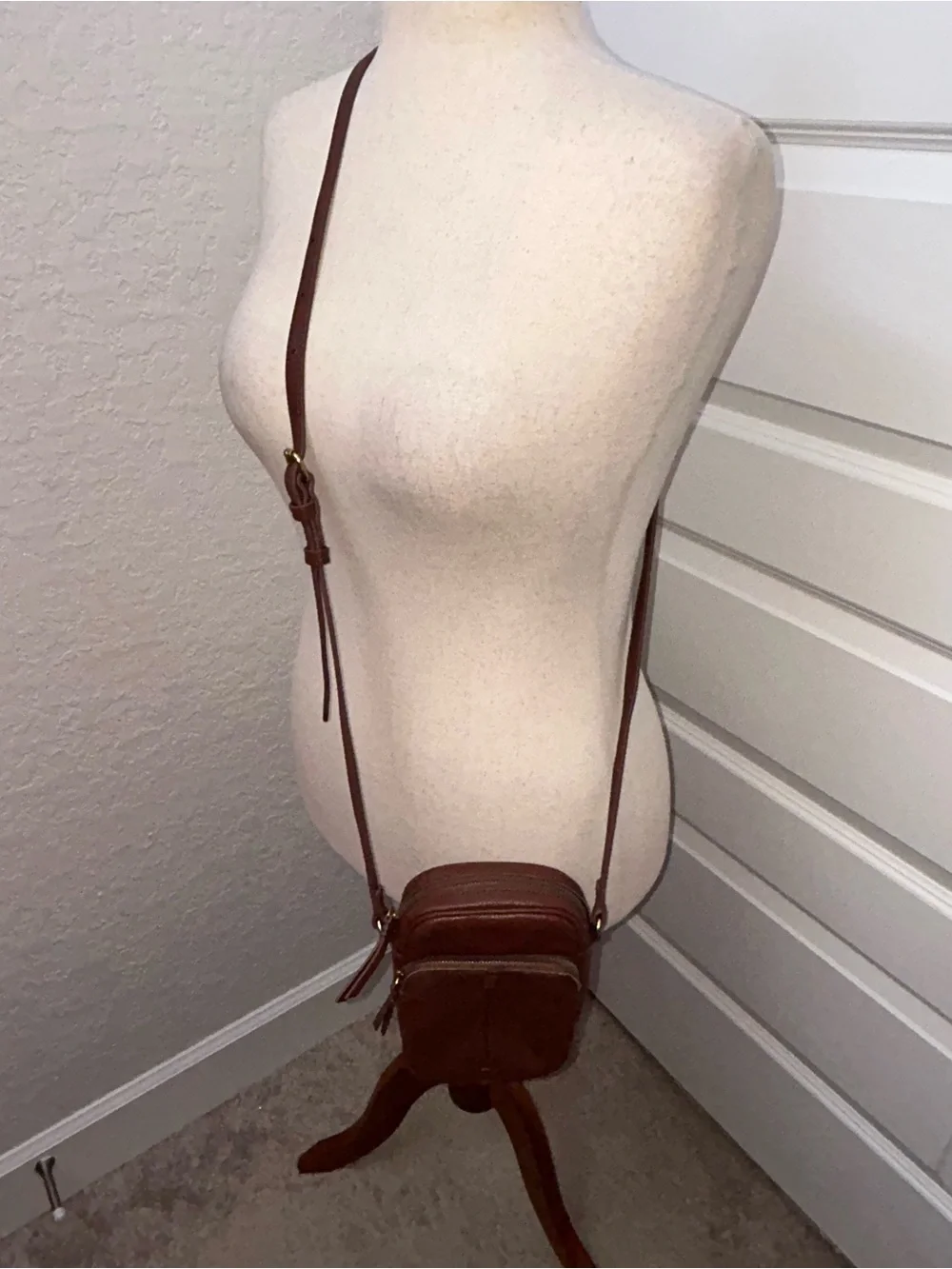 American Leather Co. Cleveland Mini Crossbody Purse Bag